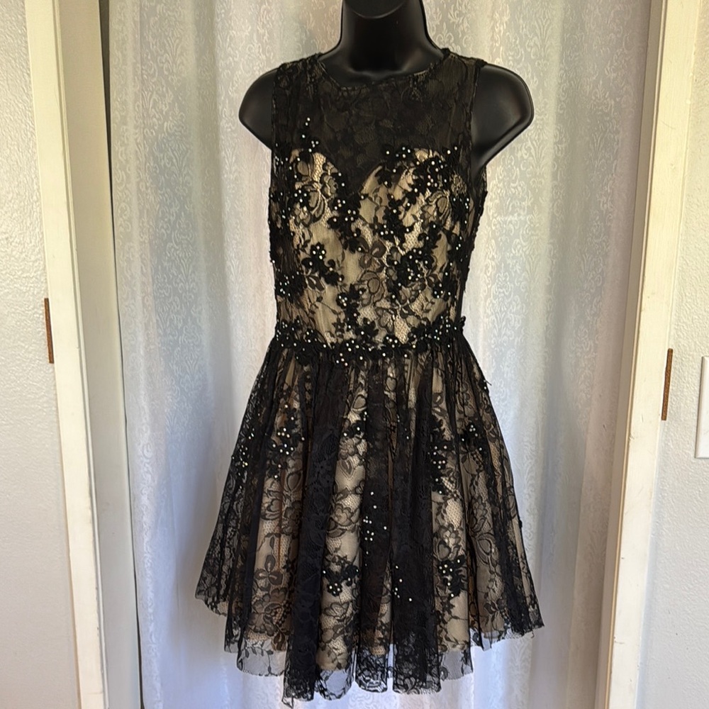 May Queen Couture Elegant Black Lace cocktail Dress Sz:6